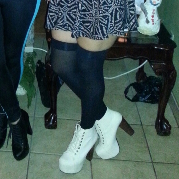 Laceup Platform Booties - Picture 7 of 7